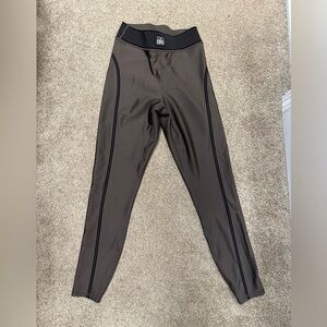 Alo- airlift high waisted-espresso color